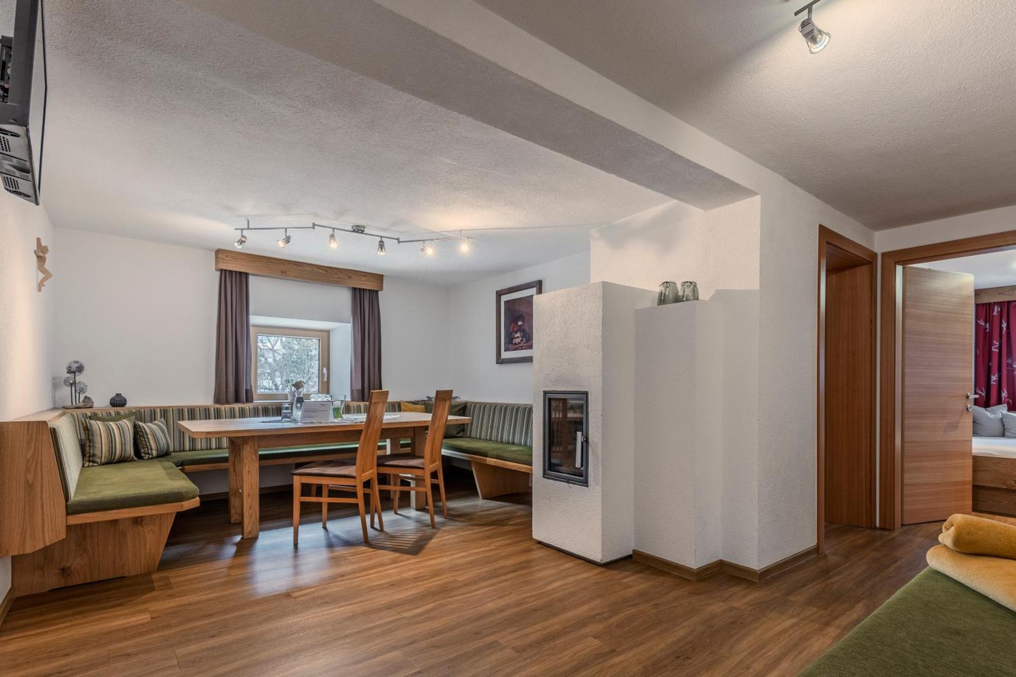 Landhaus Waldhart Umhausen Exterior foto